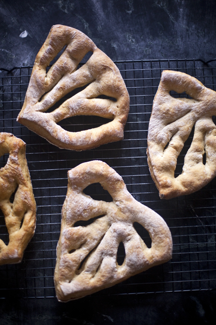 Garlic Fougasse on a Cooling Rack | Artisan Bread in 5 Minutes a Day